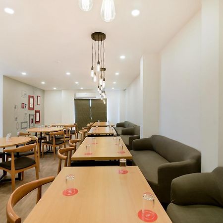 Townhouse The Awadh Airport Near Chaudhary Charan Singh International Airport Hotell Bijnaur Eksteriør bilde