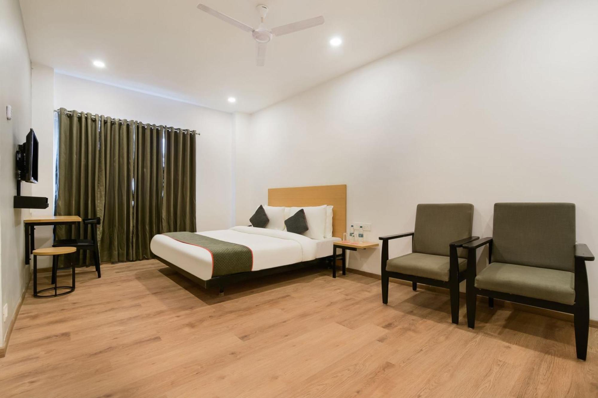 Townhouse The Awadh Airport Near Chaudhary Charan Singh International Airport Hotell Bijnaur Eksteriør bilde