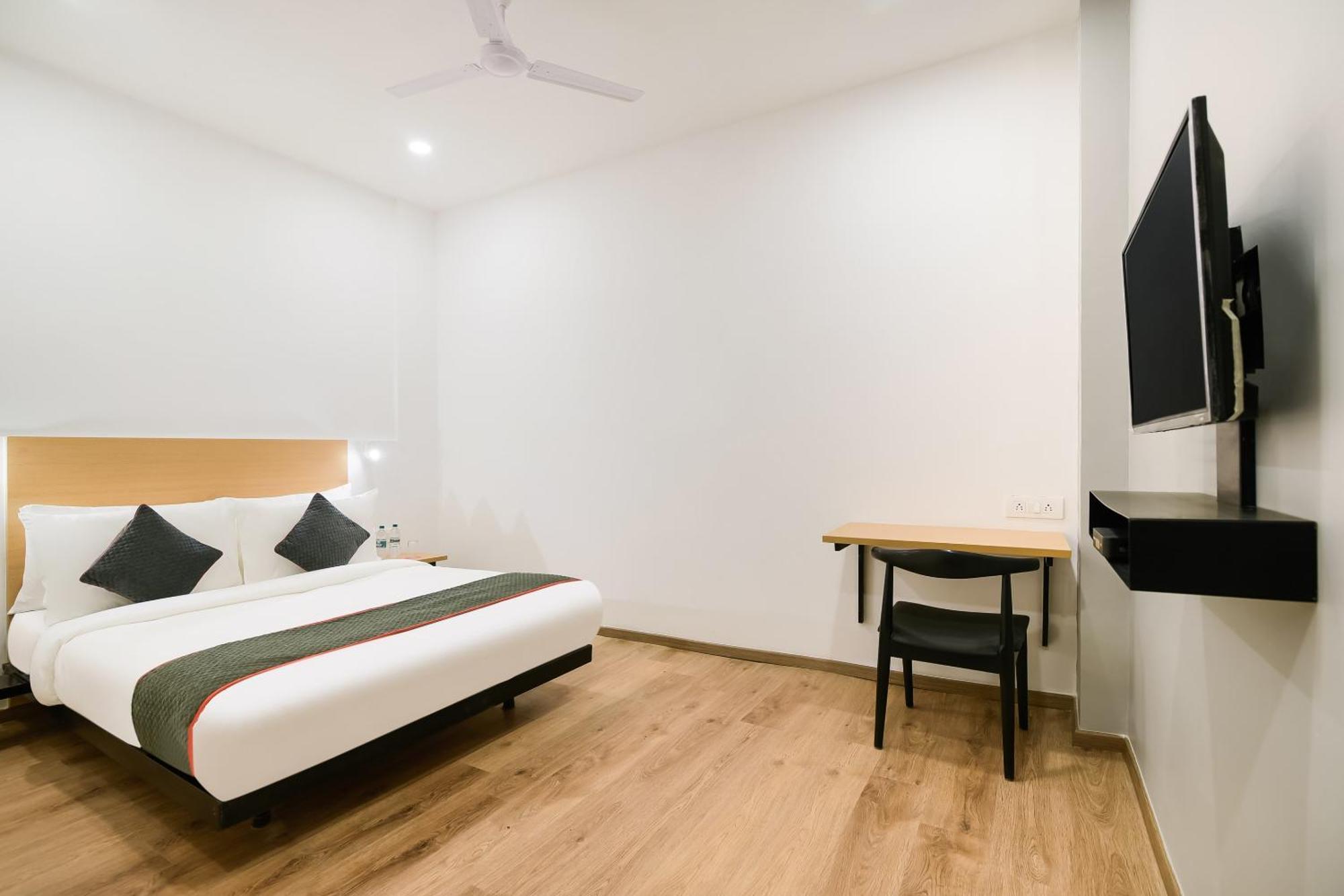 Townhouse The Awadh Airport Near Chaudhary Charan Singh International Airport Hotell Bijnaur Eksteriør bilde